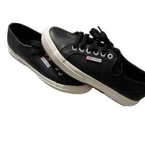Superga - Black and white Size 8.5 - Leather